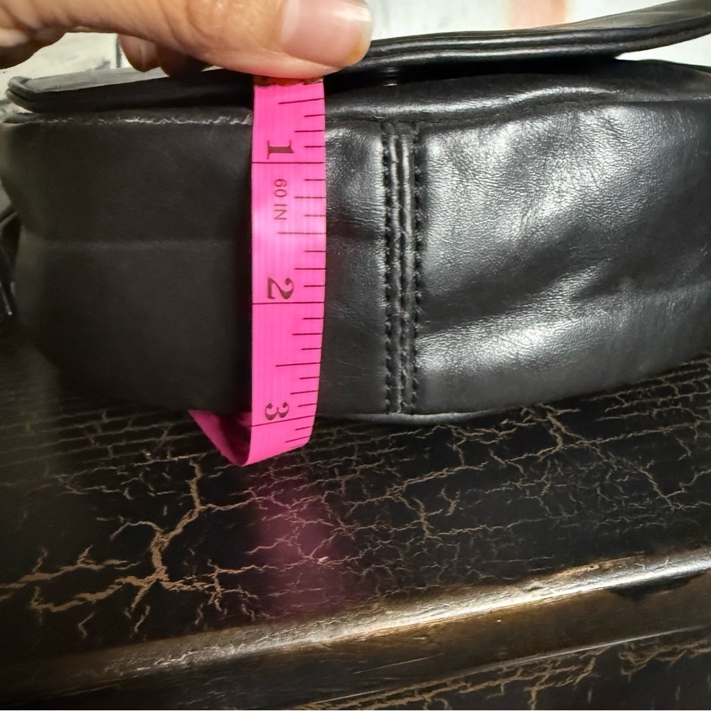 Matt & Nat Black Crossbody Bag Saddlebag Black Vegan Leather Purse - Picture 8 of 9